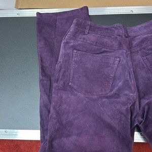 NWT Women’s bagatelle suade leather pants size 10 P